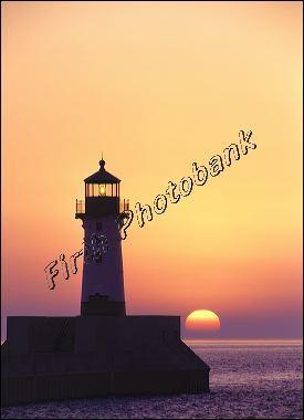 duluth_lighthouse_at__a678c.jpg