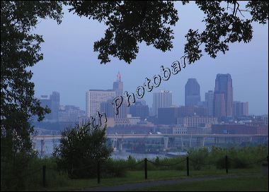 st_paul_mn_on_the_missis_28.jpg